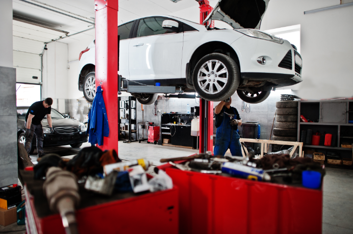 L. Castillo Garage workshop